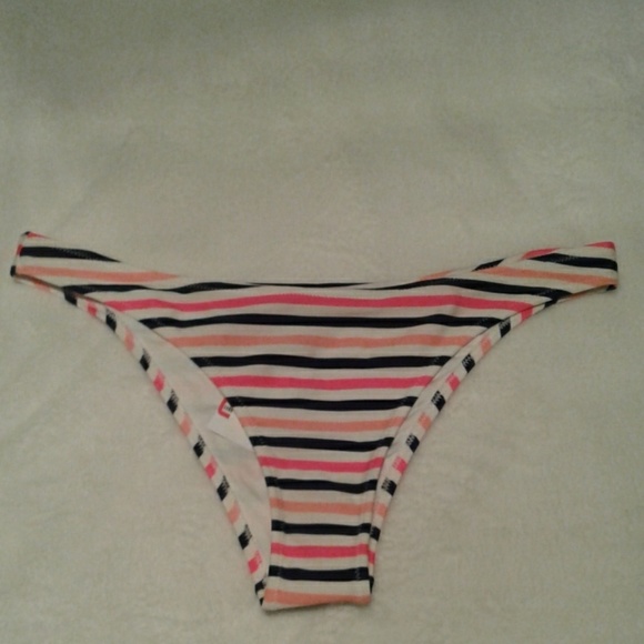 Topshop bathing suit - Picture 3 of 3